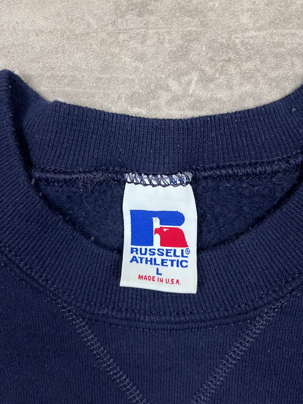Vintage Russell Athletic Pullover Cal State Fullerton Alumni Dunkelblau 25