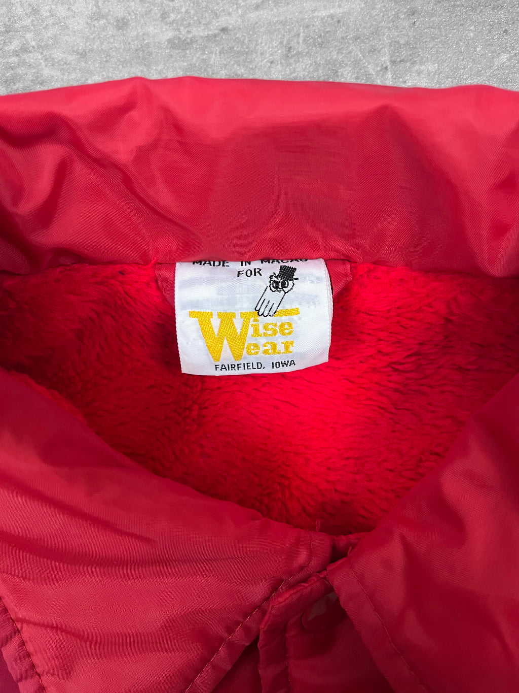 Vintage Wise Wear Coachjacke Ron’s Feed Service Rot 1