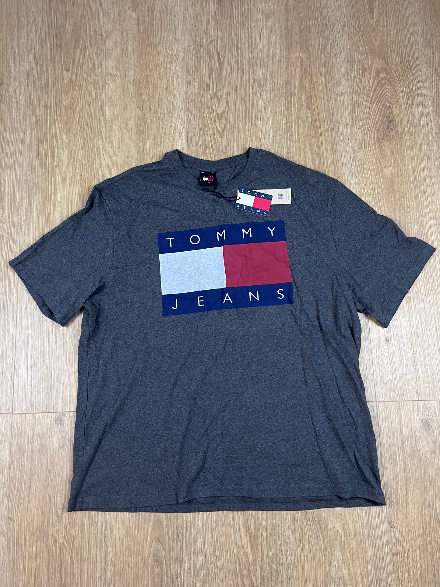 Tommy Jeans Herren T-Shirt Grau / Anthrazit (Größe L)