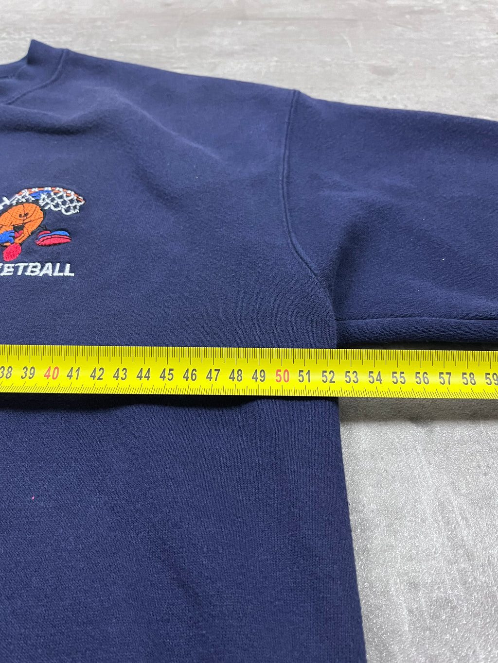 Vintage Lee Heavyweight Pullover CSH Basketball 19
