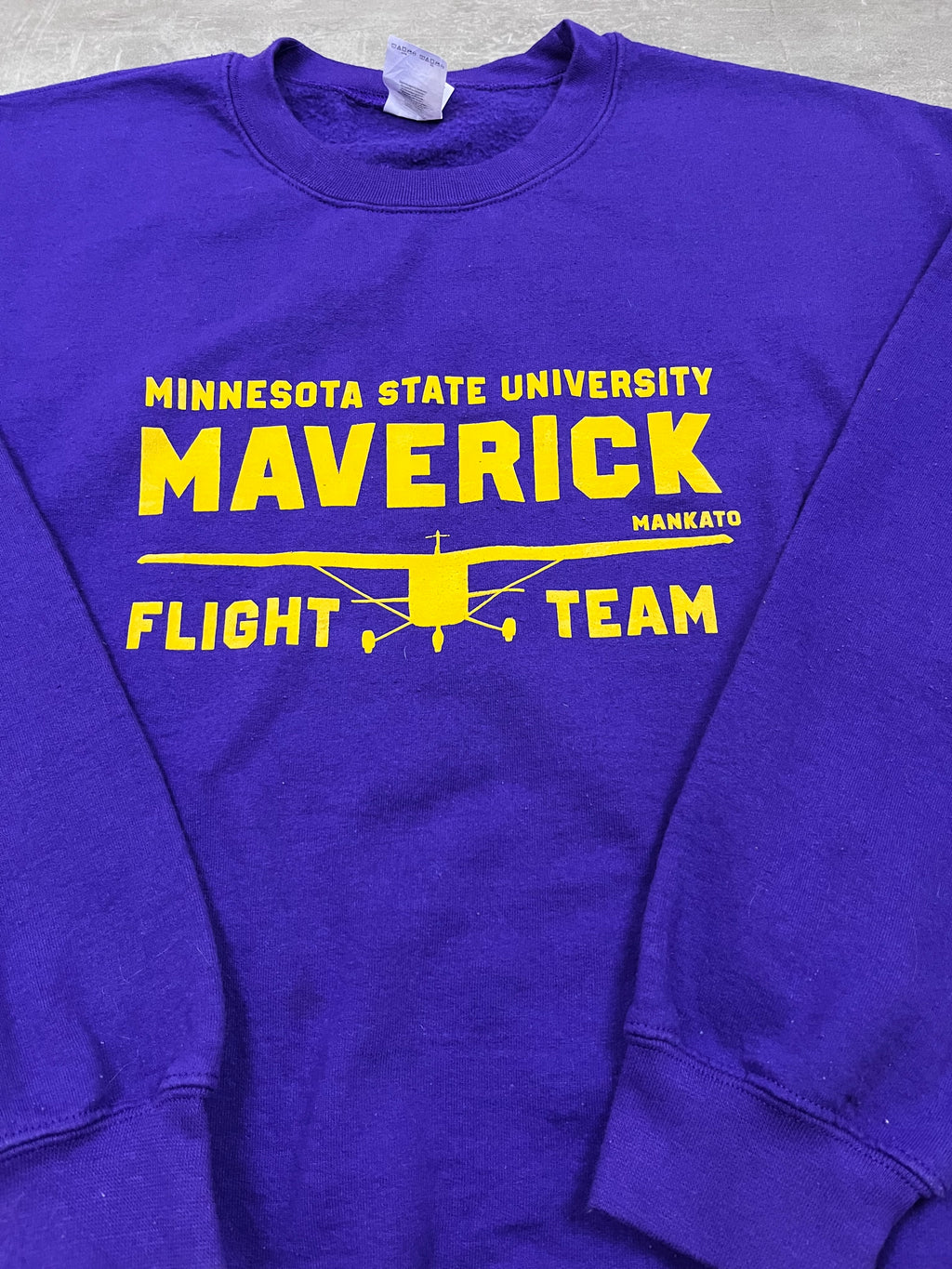 Vintage Gildan Pullover Maverick Flight Team Violett 3