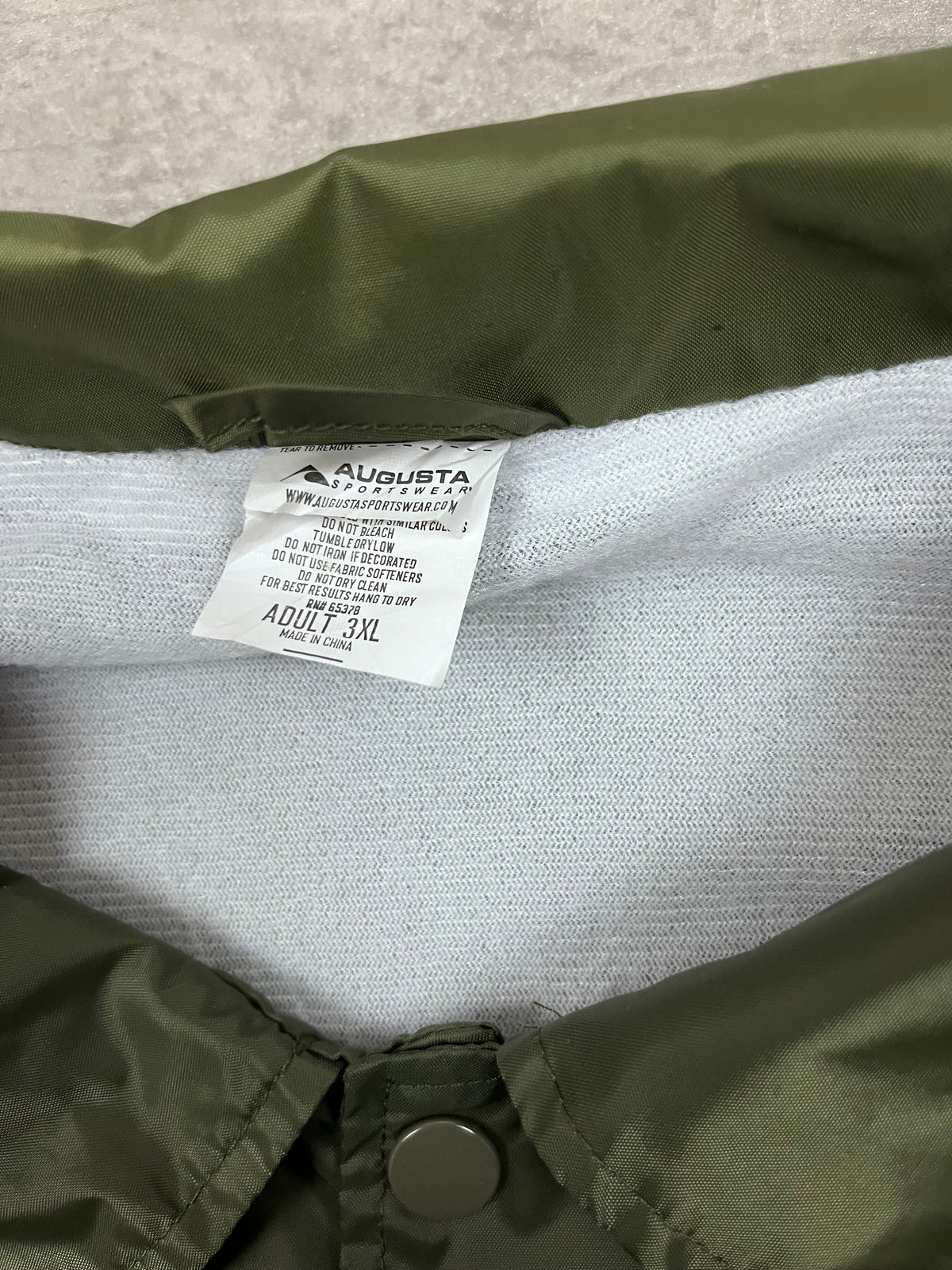 Vintage Augusta Sportswear Coachjacke Kingdom Culture Olivgrün 2