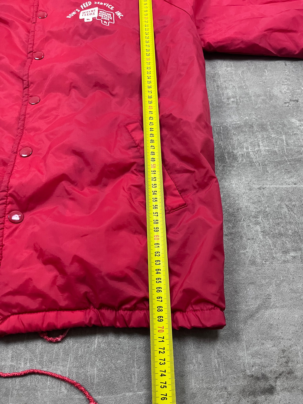 Vintage Wise Wear Coachjacke Ron’s Feed Service Rot 1