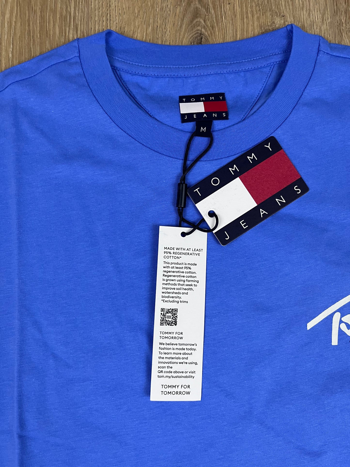 Tommy Jeans Herren T-Shirt in Elektro-Blau (Größe M) – Nachhaltige Regenerative Baumwolle